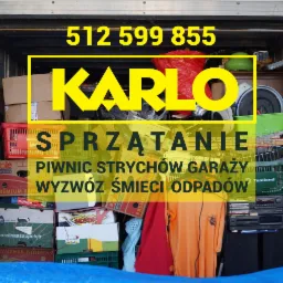 Załadowany kontener ze starymi meblami, kartonami, sprzętem RTV i innymi przedmiotami, z widocznym numerem telefonu i napisem SPRZĄTANIE PIWNIC STRYCHÓW GARAŻY WYWÓZ ŚMIECI ODPADÓW.
