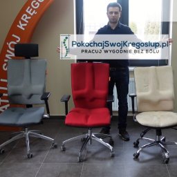 krzesła i fotele biurowe ergonomiczne 