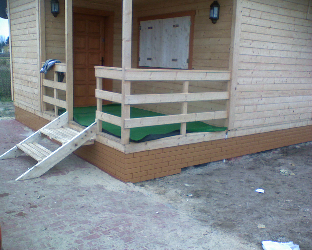 Malowanie, gładzie gipsowe, płyty gipsowe, panele, glazura terakota.