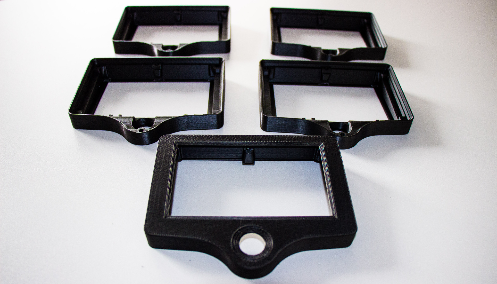 Obudowy wyświetlacza