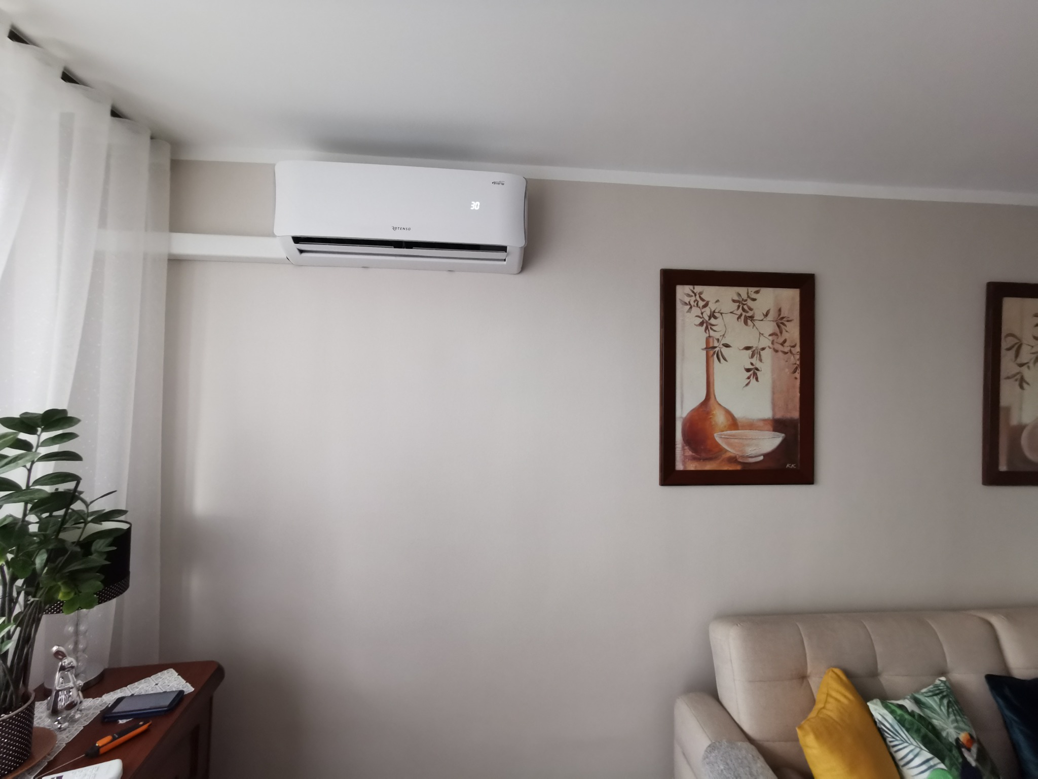 Rotenso Imoto, Instalacja poprowadzona w korytku instalacyjnym