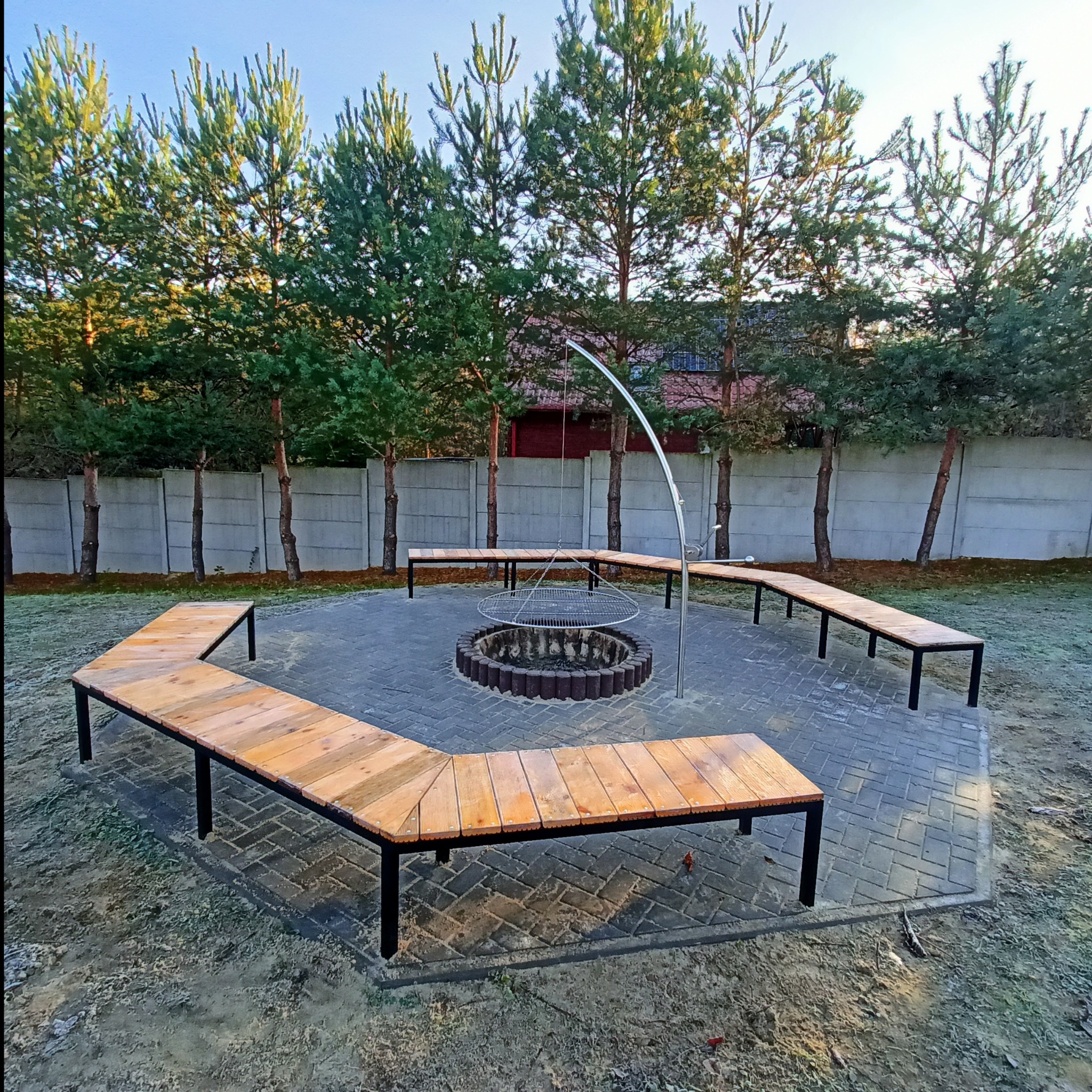 Miejsce do grillowania wykonane w całości dla Gminy Janów Podlaski.