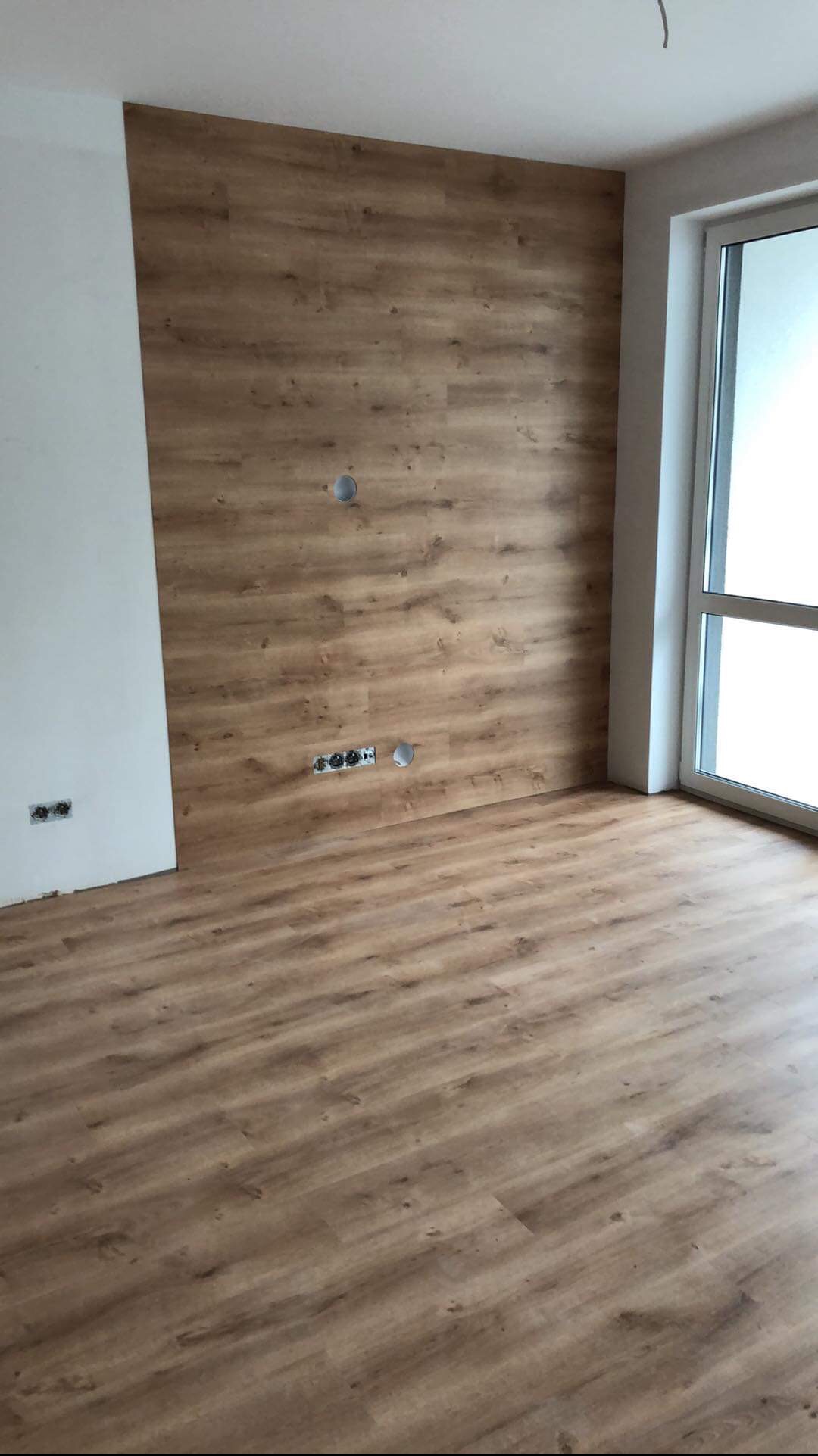 Prywatne mieszkanie podłoga oraz ściana panele winylowe;)