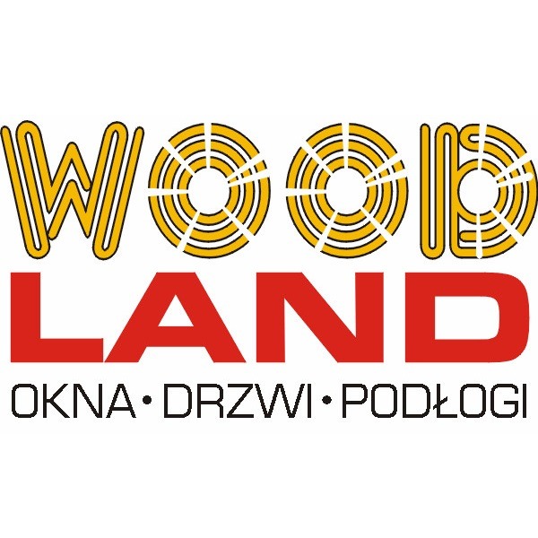 Logo firmy Wood Land z Zielonej Góry, specjalizującej się w oknach, drzwiach i podłogach. Nazwa firmy zapisana w dwóch wierszach, górny z żółtymi literami, dolny z czerwonymi. Pod spodem czarny...