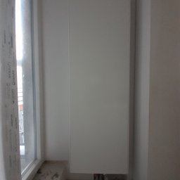 Montaż grzejników 