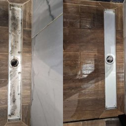 ART CLEAN Sp. z o.o. - Porównanie stanu odpływu liniowego w kabinie prysznicowej przed i po czyszczeniu, widoczne różnice w czystości i braku osadów.