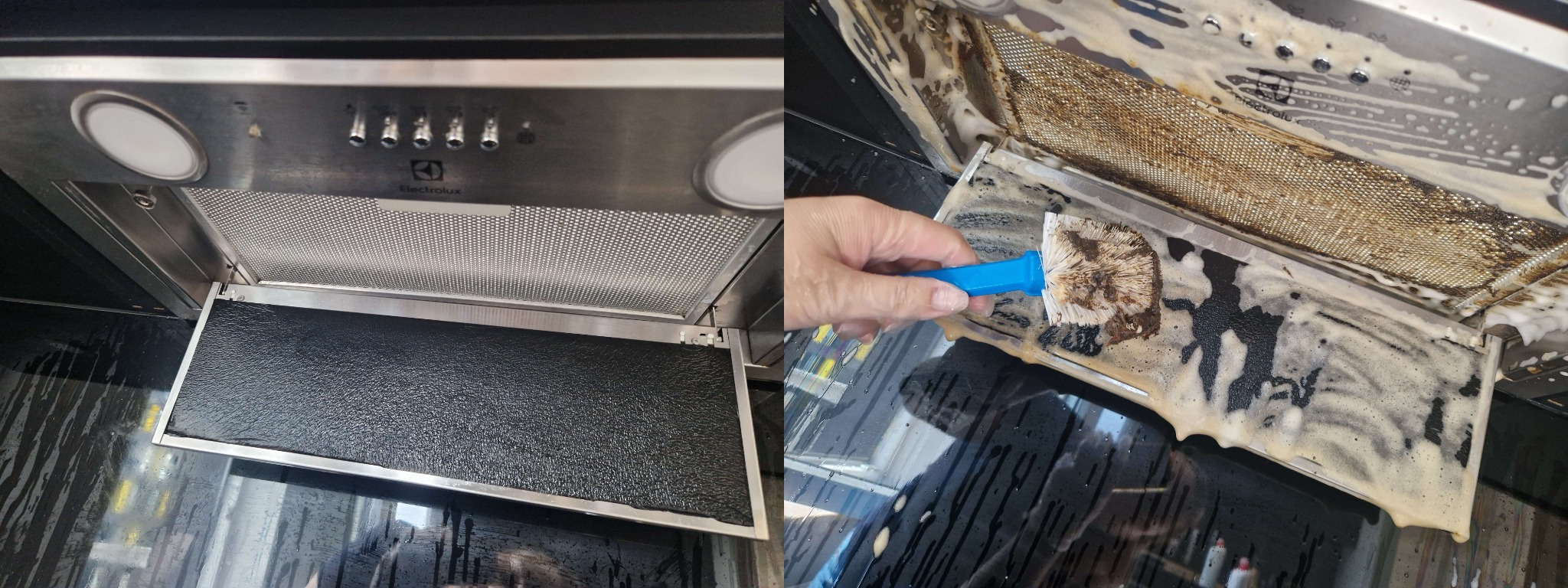 Czyszczenie metalowego filtra okapu kuchennego z użyciem szczotki z niebieską rączką i piany czyszczącej; widoczne zabrudzenia i pozostałości tłuszczu.