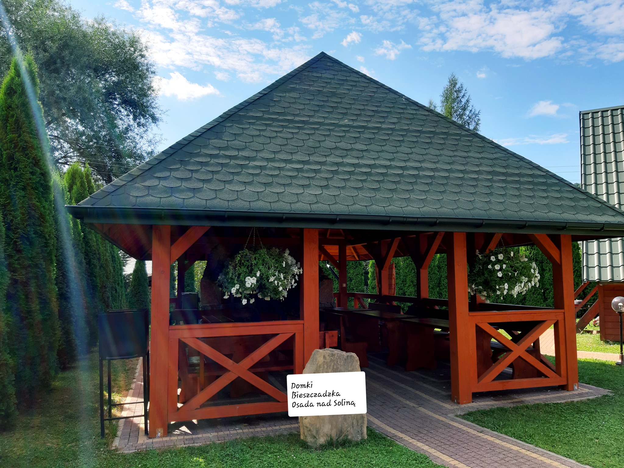 Domki nad Soliną - Bieszczadzka Osada wiata biesiadna
