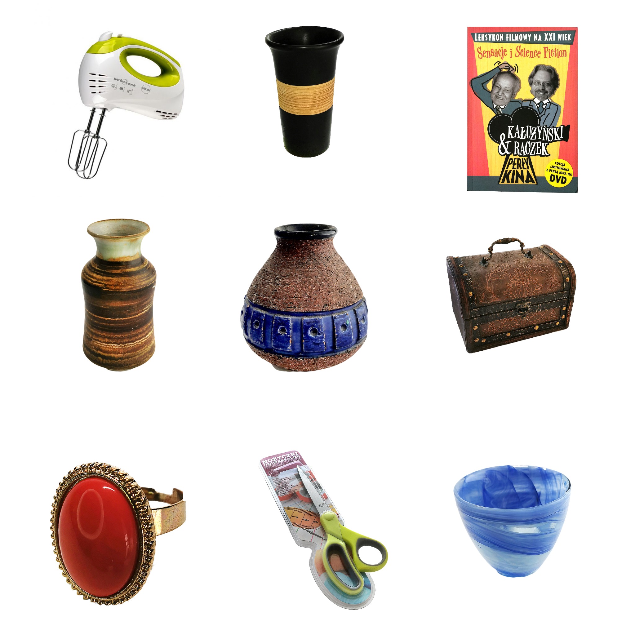 Zestaw różnorodnych przedmiotów na białym tle: mikser, wazon czarny z drewnianym elementem, książka o filmach, wazon brązowy w paski, wazon z niebieskimi zdobieniami, kufer, pierścionek z czerwonym...