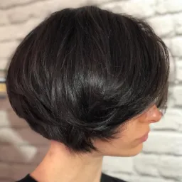 Koloryzacja jednolita+strzyżenie+pielęgnacja