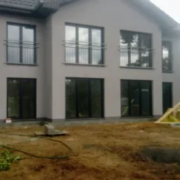 Specjalnoscia firmy sa balustrady wszelkiego rodzaju z stali nierdzewnej