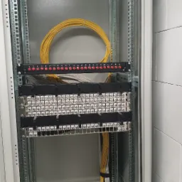 Przełącznica optyczna pod instalację antenową.