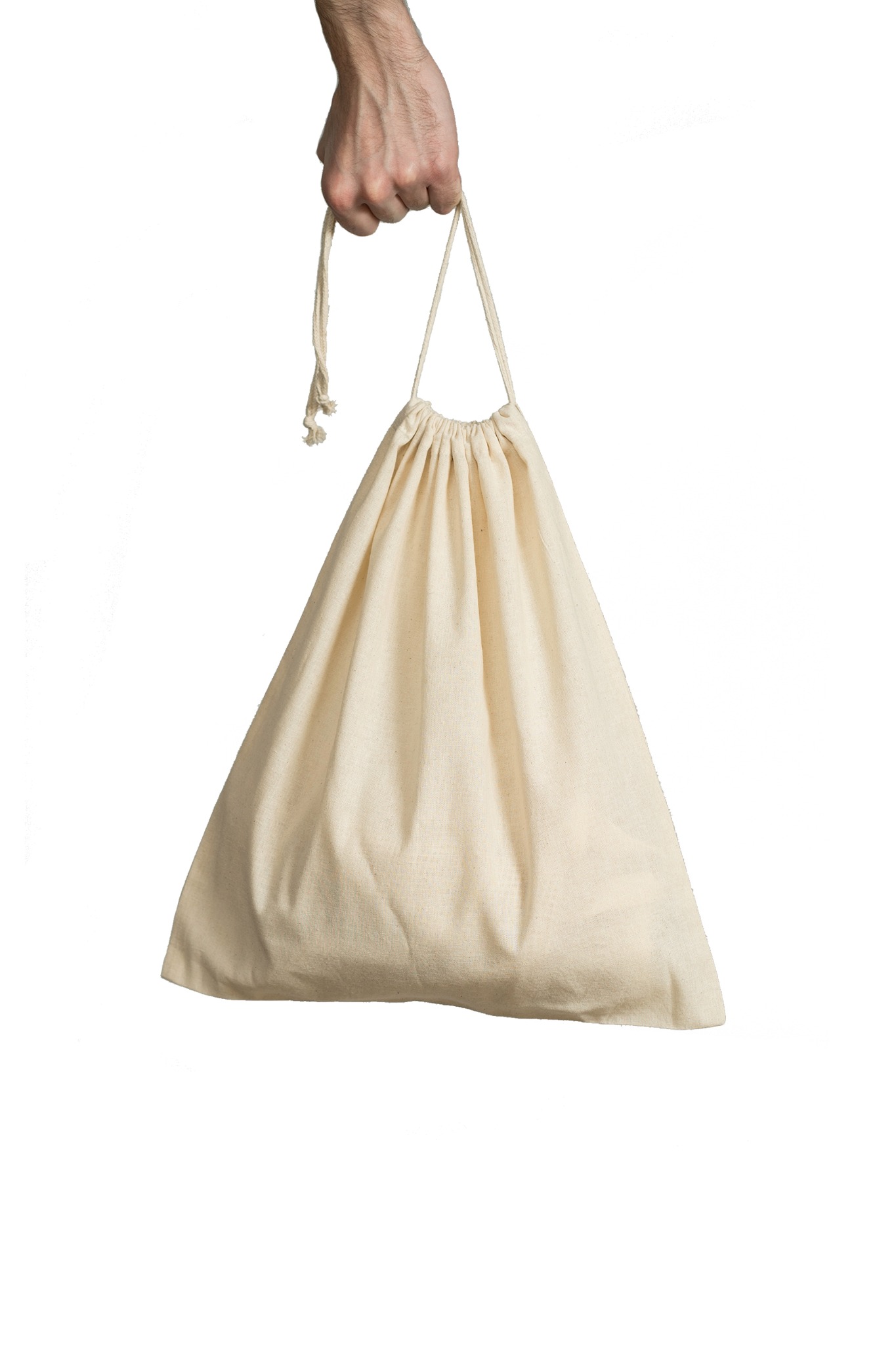 Dłoń trzyma beżowy, bawełniany worek ze sznurkiem, na białym tle.