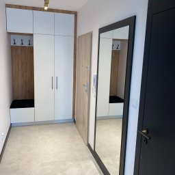 Happy Dreams - Szafa z wieszakiem i siedziskiem realizacja Grójec