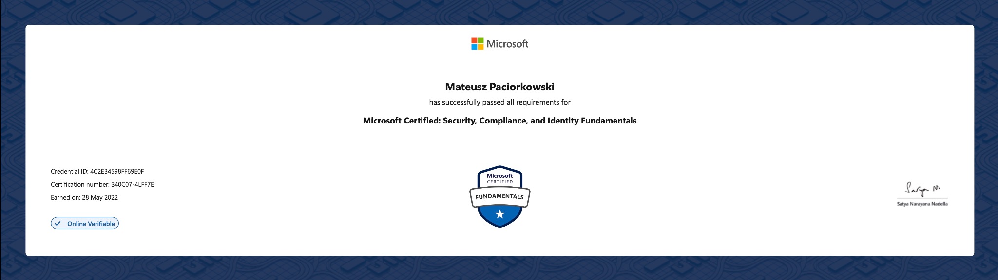 Certyfikat Microsoft Certified: Security, Compliance, and Identity Fundamentals dla Mateusza Paciorkowskiego. Potwierdzenie kwalifikacji w obszarze bezpieczeństwa IT.