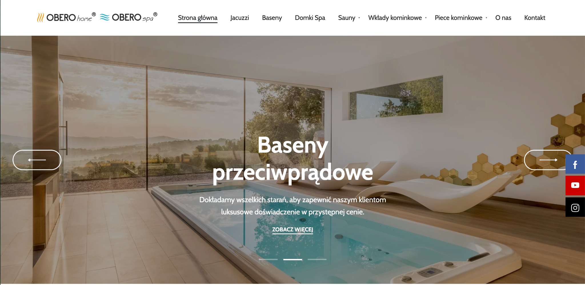 Strona internetowa firmy Obero prezentująca baseny przeciwprądowe z widokiem na krajobraz, minimalistyczne leżanki i dekoracyjną ścianę z heksagonów.