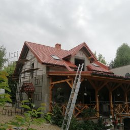 Wykonanie obróbek blacharskich oraz pokrycia dachowego
