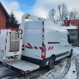 Podnośnik do wynajęcia z operatorem lub prac instalacyjnych.