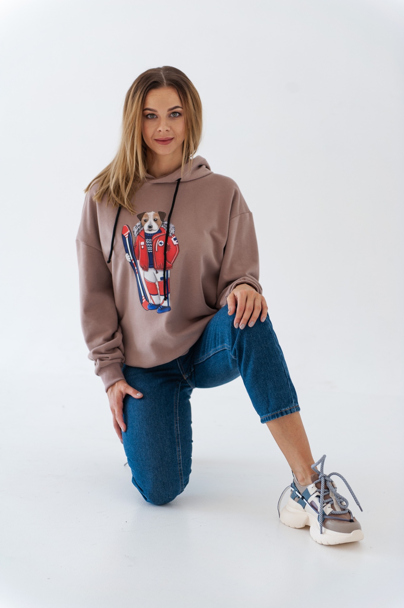 Худи оверсайз. Трикотаж 3-нить, пенье или футер (3-нить) с начесом. Виниловый принт.