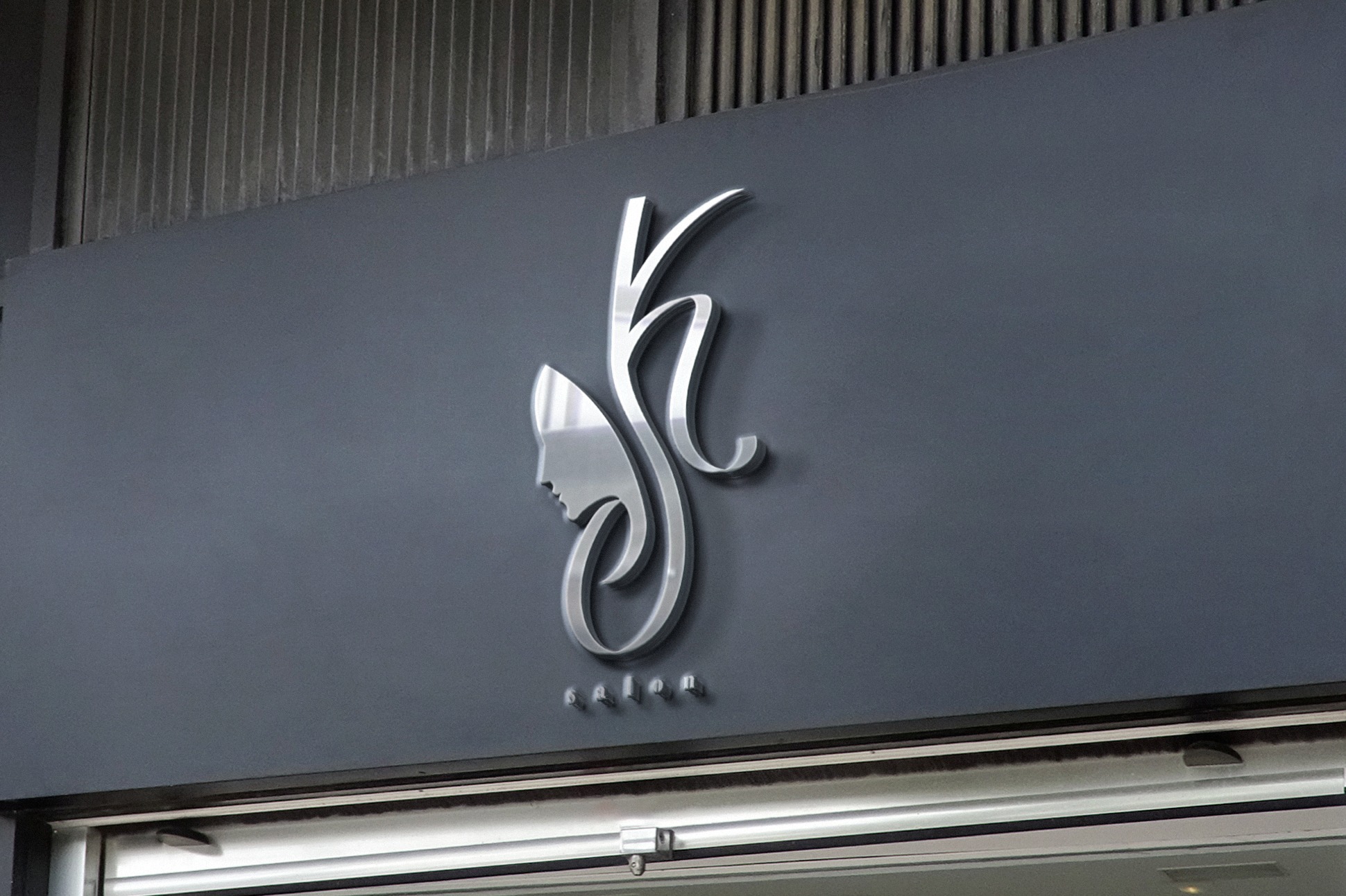 Logotyp salonu urody 'OK'