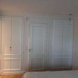 Ir Home Handicrafts Tomaszewski Andrzej - Szafy wnękowe fronty lakierowane w środku drążek oświetlenie led szuflady i tacka na drobiazgi