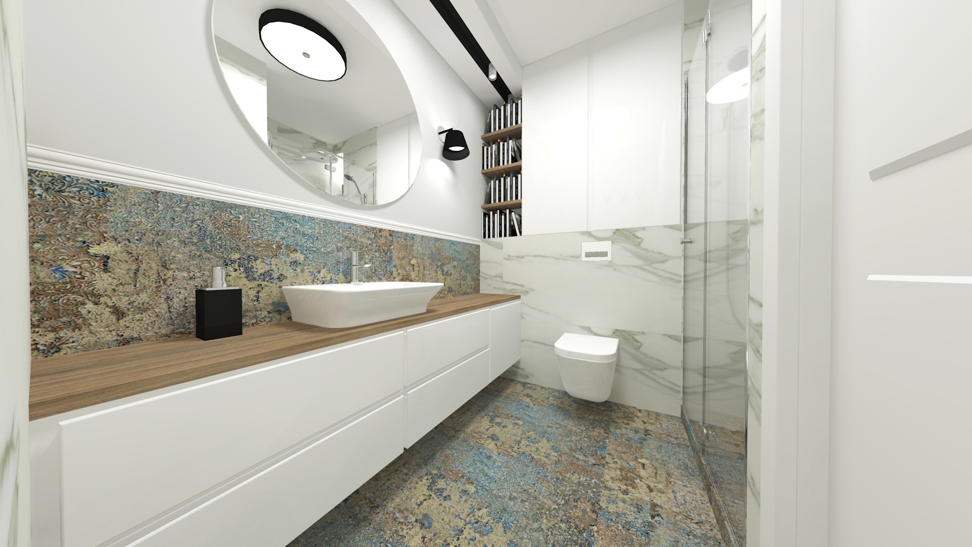 Nowoczesna łazienka z białą szafką pod umywalką, drewnianym blatem, wzorzystą ścianą nad blatem i okrągłym lustrem. Na ścianie po prawej stronie umywalki znajduje się toaleta i kabina prysznicowa.