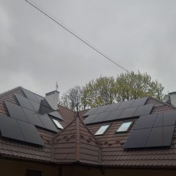 Instalacja PV 10 kWp, panele i falownik polskiej produkcji SELFA,  magazyn energii 10,35 kWh lokalizacja: Kraków 