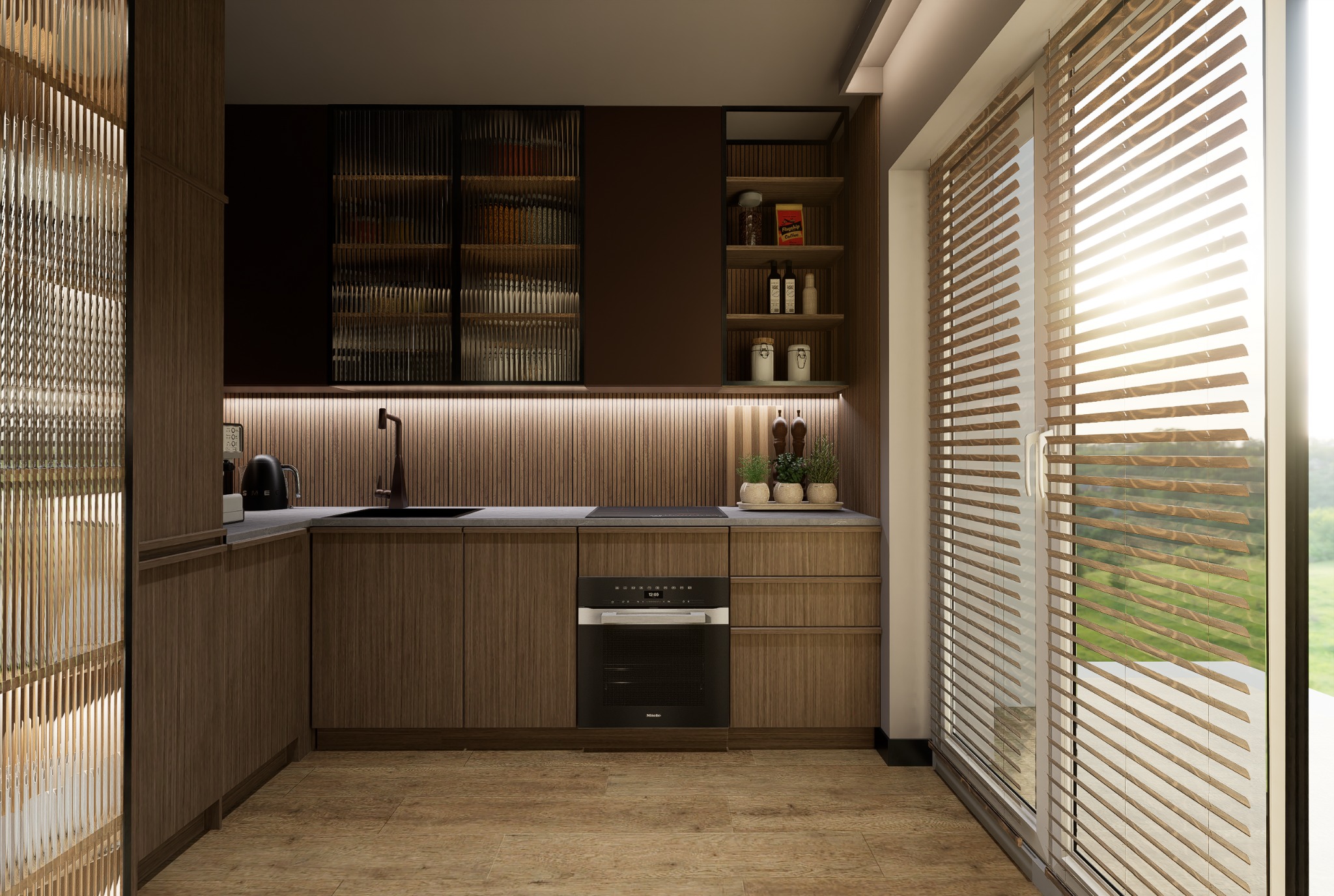 Nowoczesna kuchnia z drewnianymi frontami, oświetleniem LED pod szafkami i żaluzjami drewnianymi w oknie. Widoczne detale wyposażenia i wykończenia.