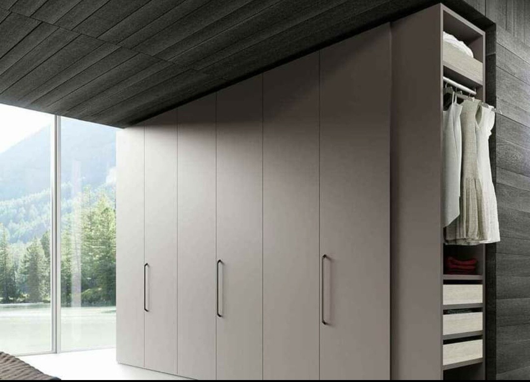 MEBLOZJA - Nowoczesne meble na wymiar. Szafy wnękowe i funkcjonalne garderoby.