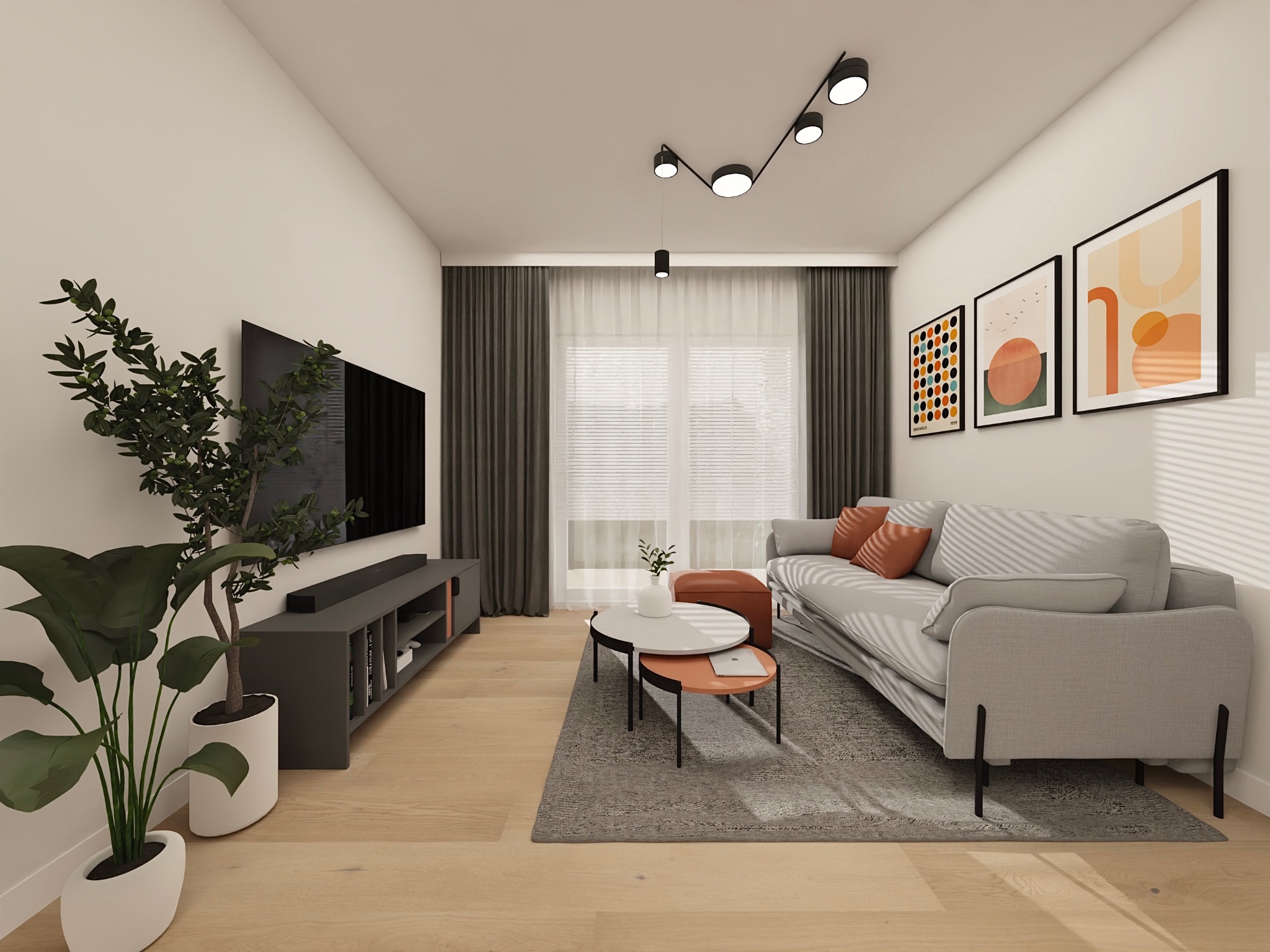 Nowoczesny salon z szarą sofą, stolikami kawowymi i roślinami doniczkowymi. Na ścianie wiszą abstrakcyjne obrazy. Całość utrzymana w jasnej, stonowanej kolorystyce.