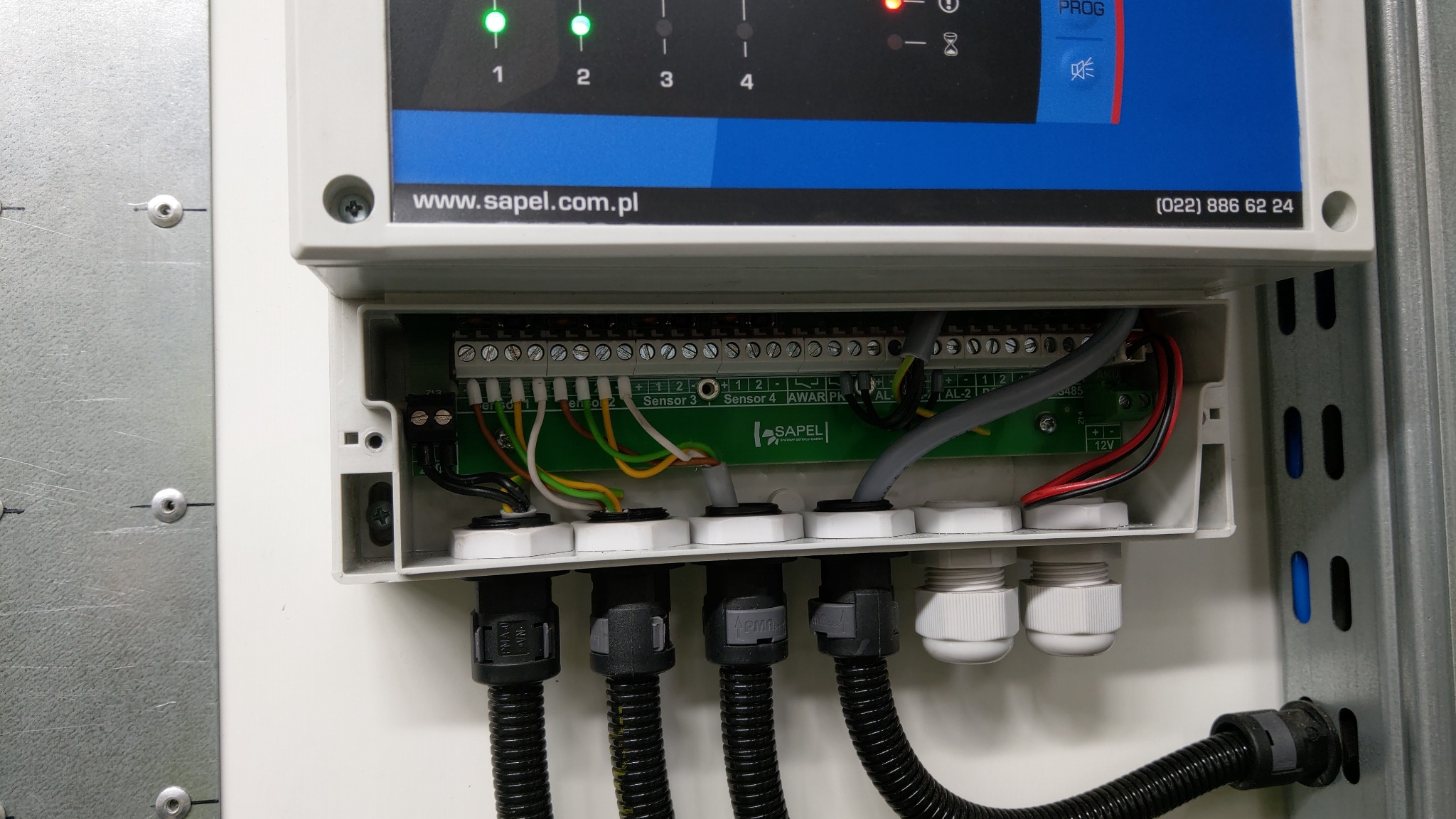 System odcinający dopływ gazu w kotłowni gazowej.