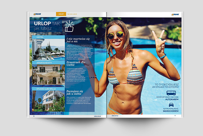 Rozkładówka magazynu reklamowego z uśmiechniętą blondynką w bikini na tle basenu, prezentująca oferty hoteli, apartamentów i willi na wakacje.