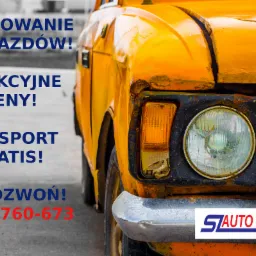 Żółty, zniszczony samochód z widocznymi śladami rdzy i pęknięciami, z napisem 'Złomowanie pojazdów! Atrakcyjne ceny! Transport gratis! Zadzwoń!' oraz logo firmy Auto Mirmar.