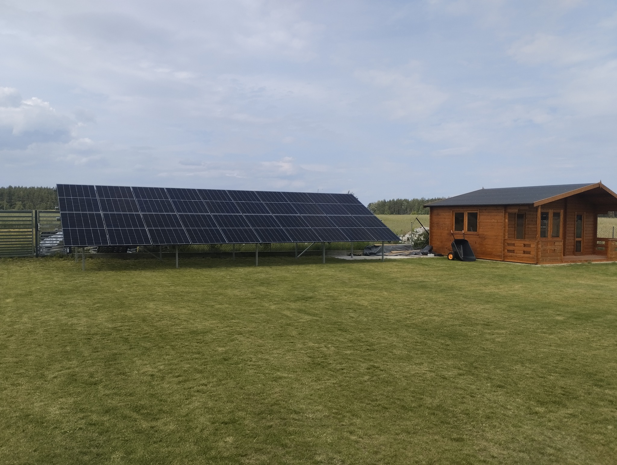 Instalacjo fotowoltaiczna na gruncie