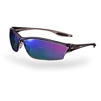 Okulary przeciwsłoneczne sportowe z niebieskimi szkłami lustrzanymi i szarą oprawką, leżące na białym tle.