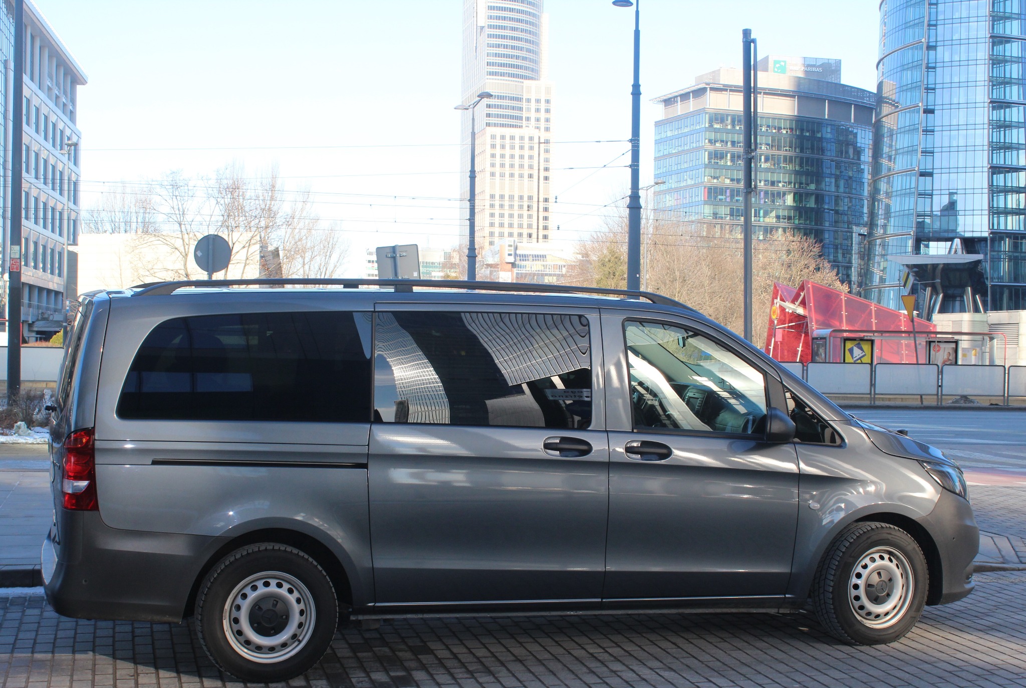 Mercedes-Benz Voto 8 osobowy.