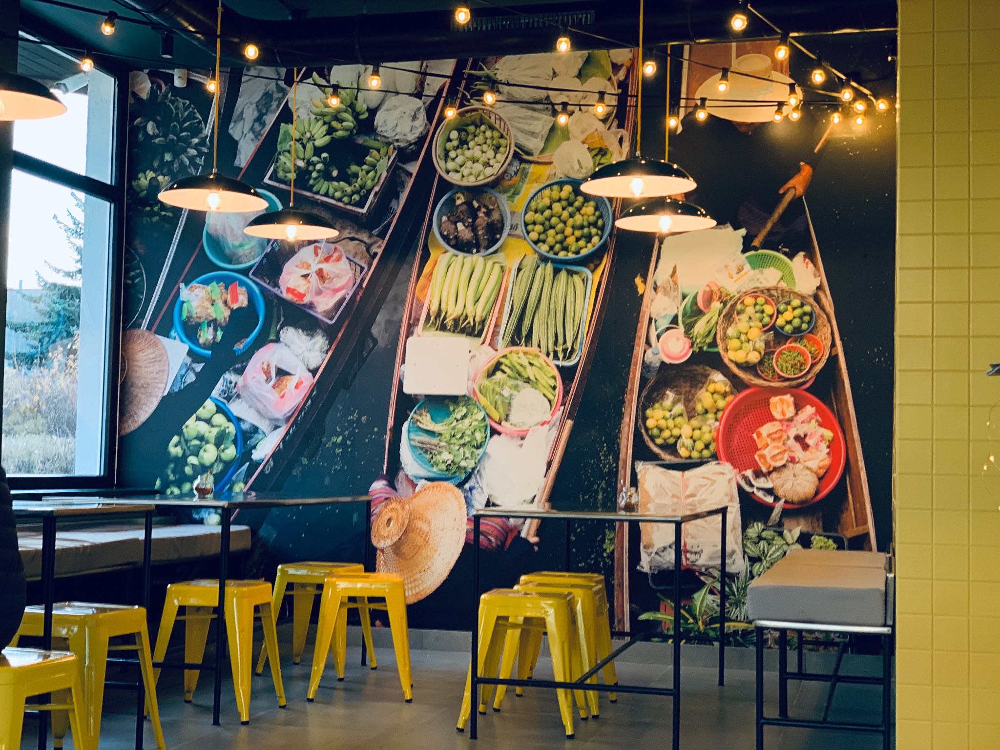 Produkcja i montaż fototapety