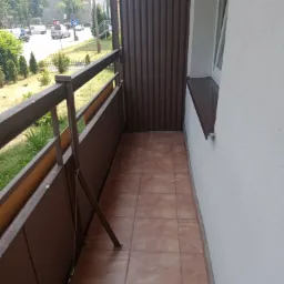 Balkon po uprzątnięciu , zdezynfekowaniu i wyczyszczeniu