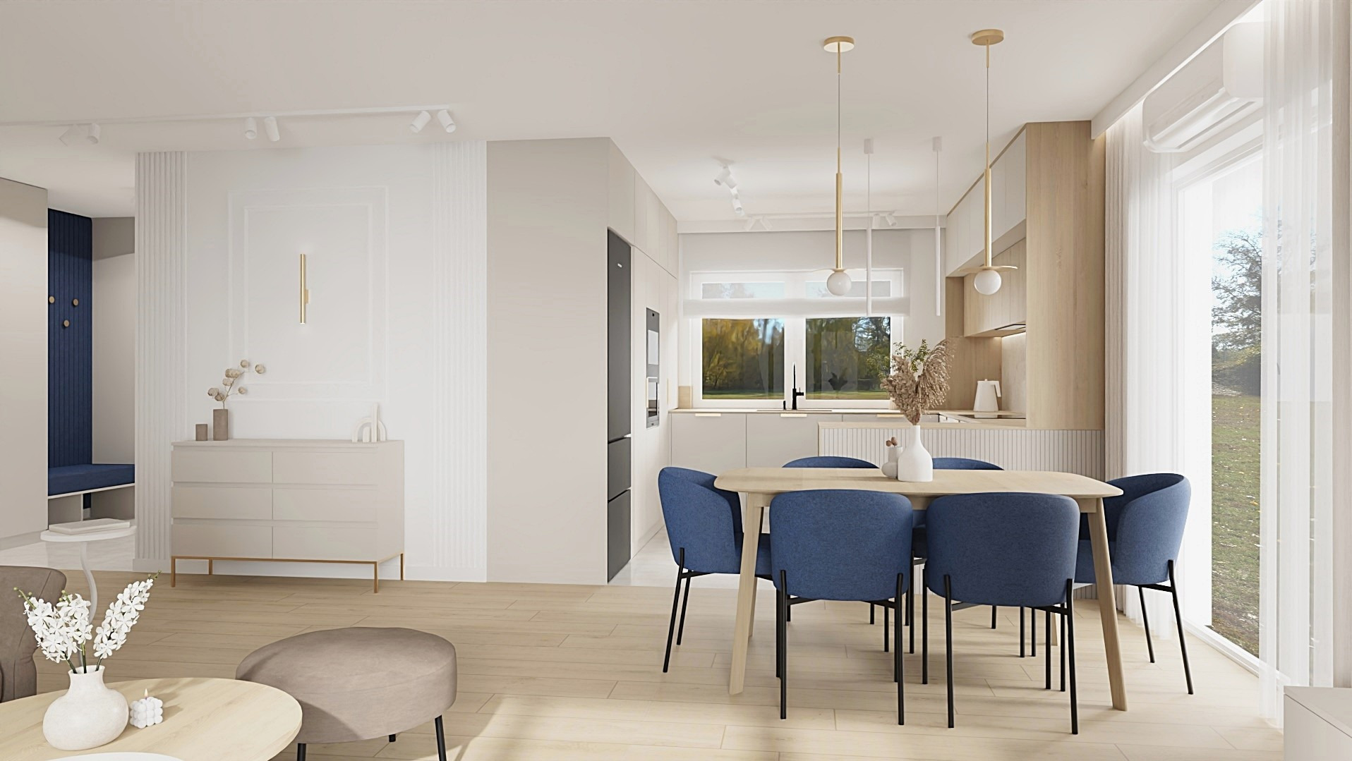 Jasne, przestronne wnętrze: jadalnia z niebieskimi krzesłami, drewniany stół, kuchnia w tle, komoda z dekoracjami. Minimalistyczny design, naturalne światło.