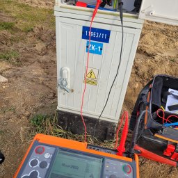 Podłączenie WLZ (Wewnętrznej Linii Zasilającej) od RG (Rozdzielni Głównej) do ZK (Złącza Kablowego) Pomiar stanu izolacji Sonel MPI-525
SOLWIP Usługi Elektryczne
Pomiary Elektryczne
