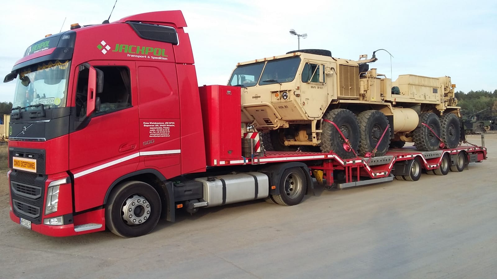 transport pojazdów militarnych na potrzeby Us Army