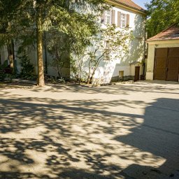 Zespół niepublicznych placówek opiekuńczo rozwojowych NASZA BAJKA - 