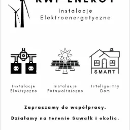 Grafika reklamowa firmy KWP Energy oferującej instalacje elektroenergetyczne, fotowoltaiczne i inteligentne domy, z ikonami turbiny wiatrowej, gniazdek elektrycznych, paneli słonecznych i domu...