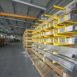 Hurtownie artykułów metalowych; 
Konstrukcje aluminiowe; 
Metale nieżelazne i kolorowe