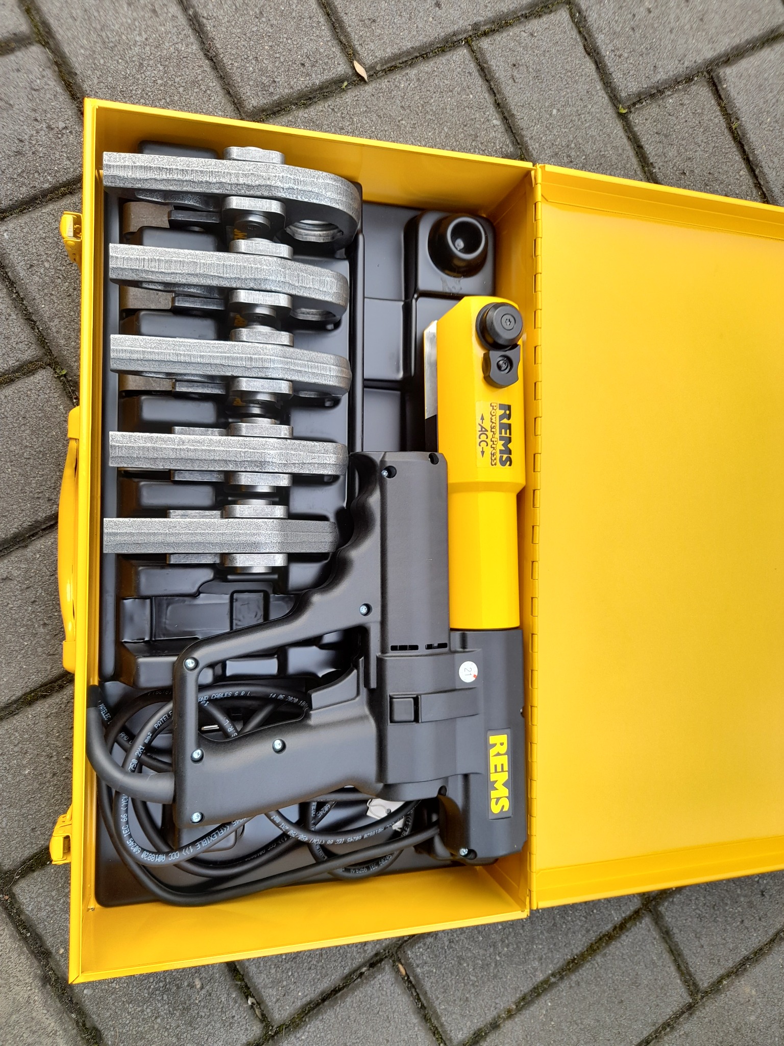 Zaciskarka Rems zaciski typ M