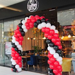 Brama balonowa na otwarcie kawiarni