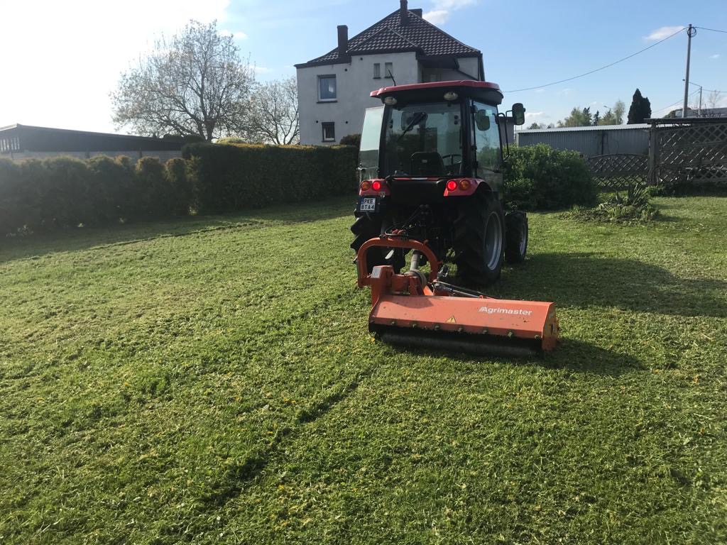 Wykaszanie ogródków działkowych .