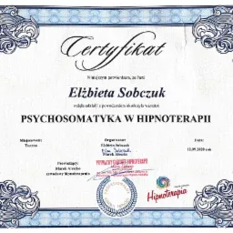 Elegancko oprawiony certyfikat ukończenia warsztatu z psychosomatyki w hipnoterapii dla Elżbiety Sobczuk, sygnowany przez Marka Aleszko, z logo prywatnego gabinetu hipnoterapii oraz datą 12.09.2020.