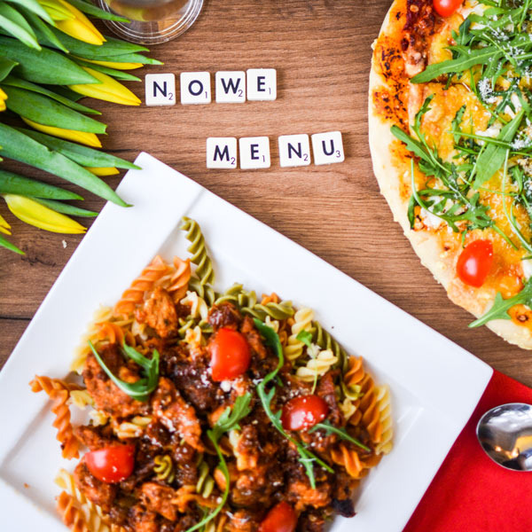 Makaron z kurczakiem i pomidorkami suszonymi