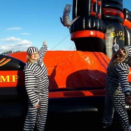 Hurtownia Adrenaliny - Scenariusz Uciekinierzy